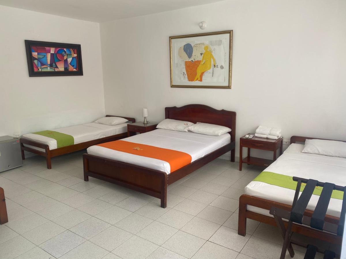 Hotel Villa Ricaurte Bagian luar foto