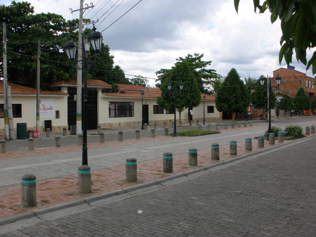 Hotel Villa Ricaurte Bagian luar foto