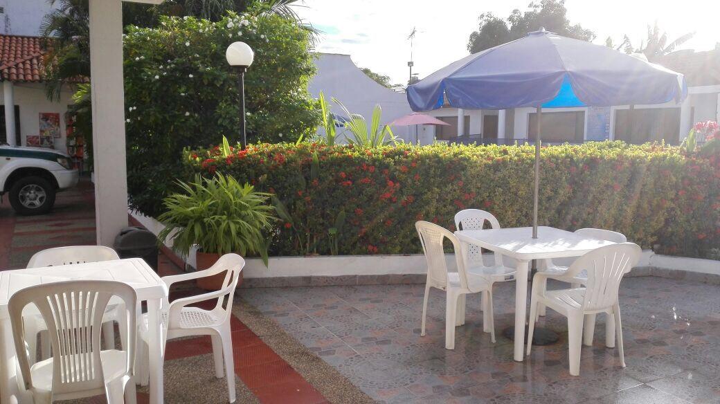 Hotel Villa Ricaurte Bagian luar foto